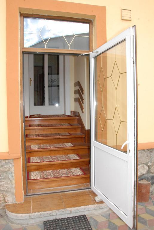 Vila Nicoleta Hotel Sibiu Exterior photo